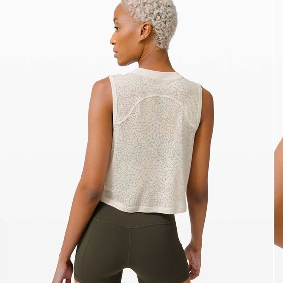 NWT LULULEMON Cinch Me Up Front Tank *Veil Size 8 Color Dune - Picture 3 of 6